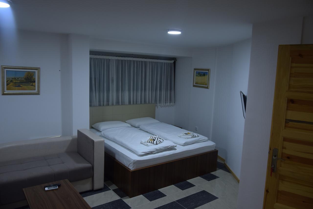 Guest House Agropapuk Sid község Kültér fotó